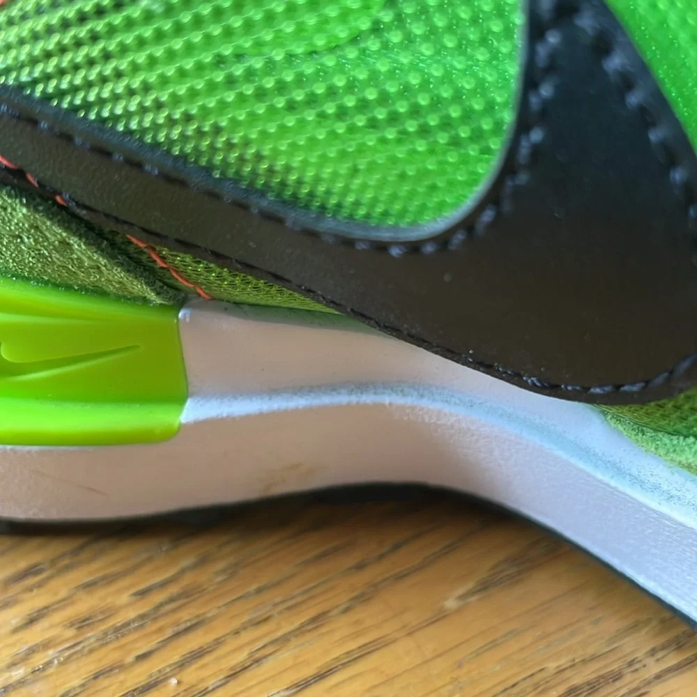 Nike Waffle One Electric Green GS Shoes - Size Youth Kids 6Y - Picture 10 of 11